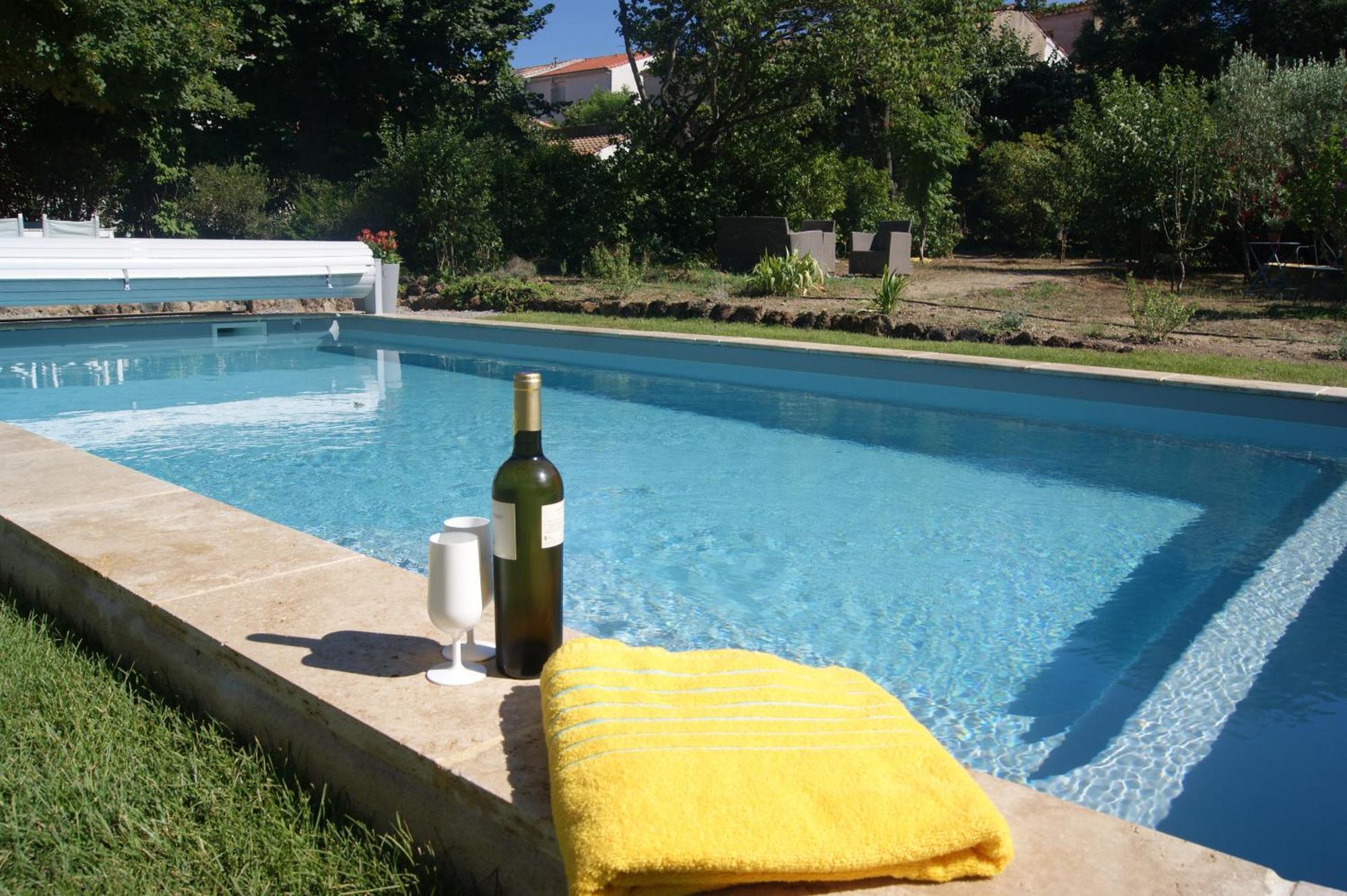 Le Petit Moliere Bed & Breakfast Servian Exterior photo